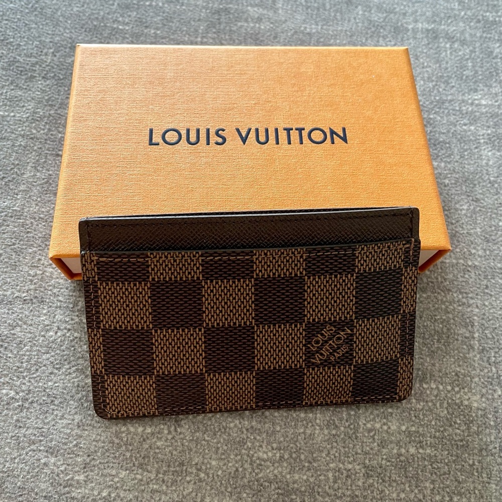 Louis Vuitton Card Wallet - Picture 1 of 3